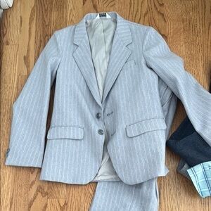Gray Suit with Notched Lapels and Pinstripes M